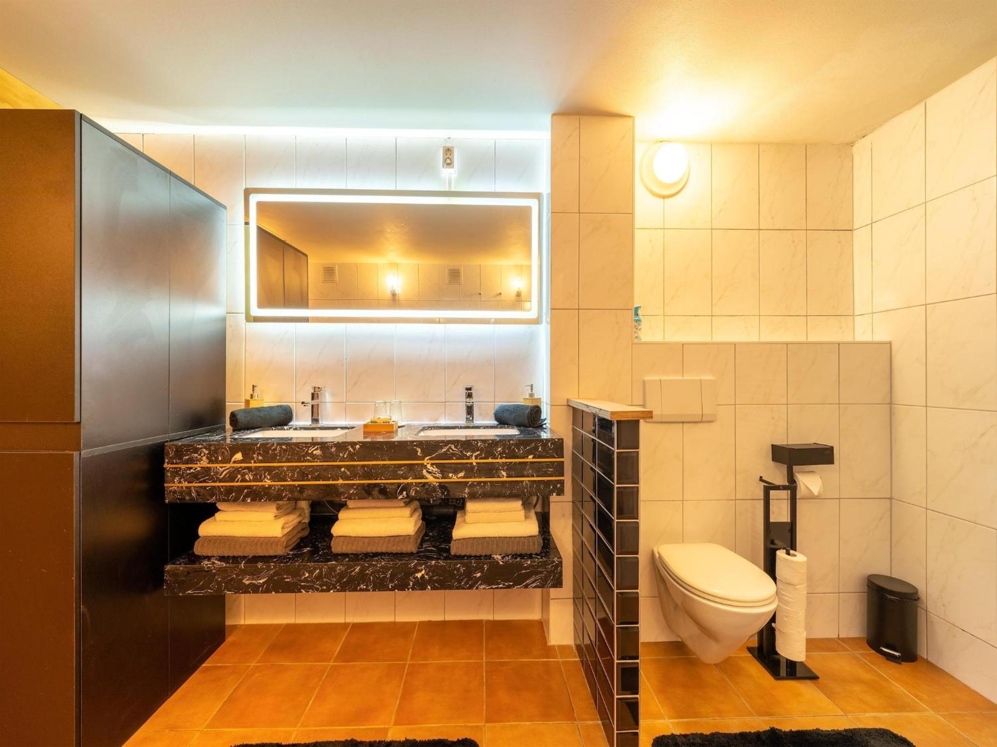 Vakantiehuis Luxury House In South Limburg Near Forest Walem